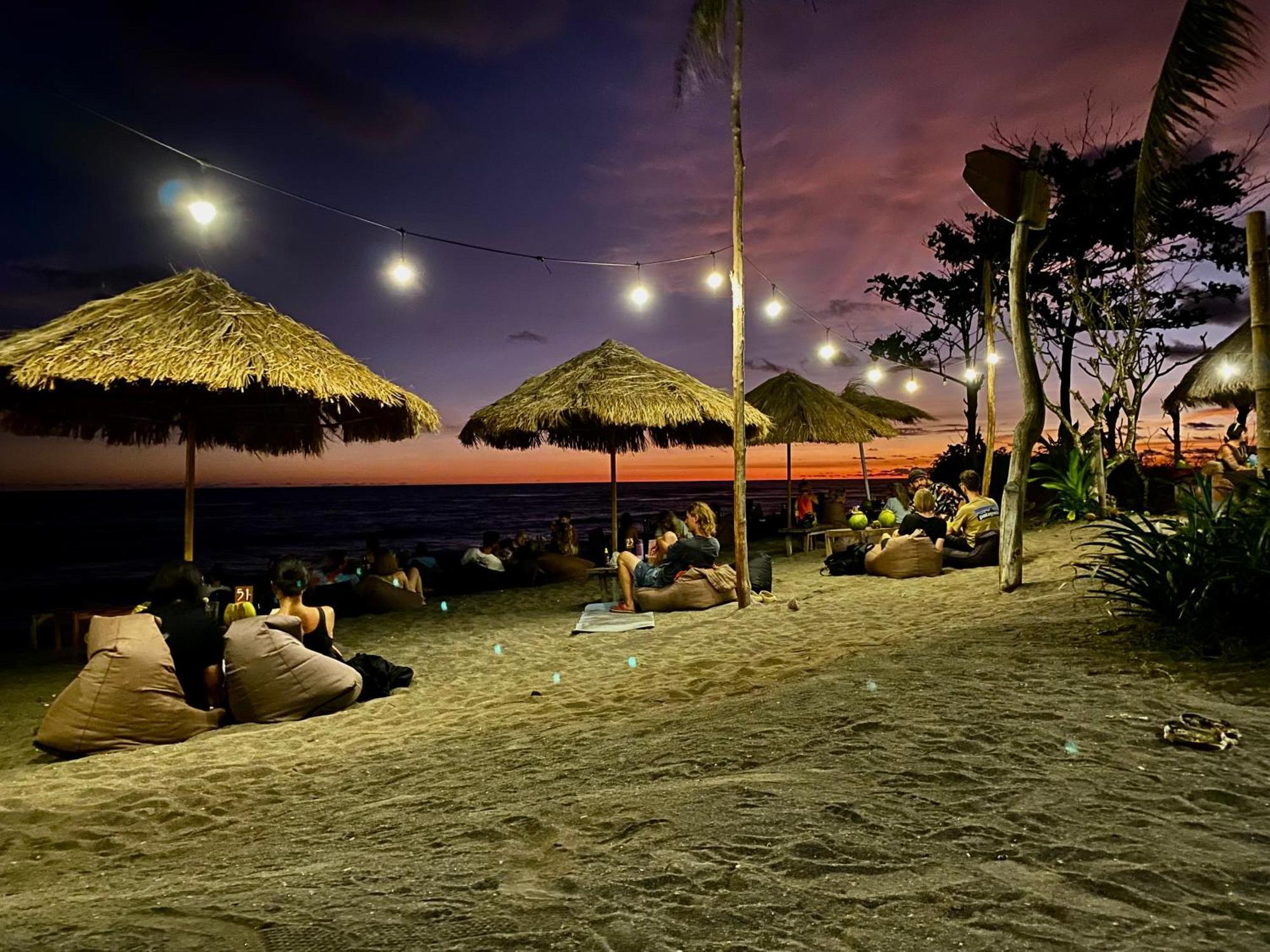 Uma Pantai Seseh Hotel Canggu  Exterior photo