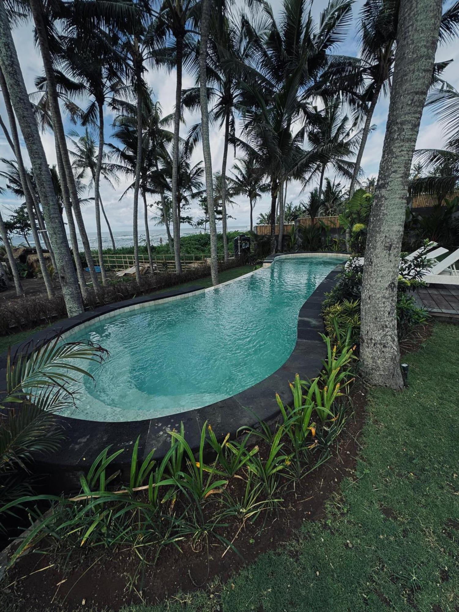 Uma Pantai Seseh Hotel Canggu  Exterior photo